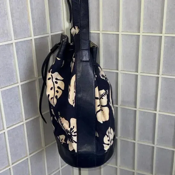 VTG ESCADA Nautical Dolphin Floral Blue Leather Drawstring Bucket Bag Crossbody - Picture 3 of 15